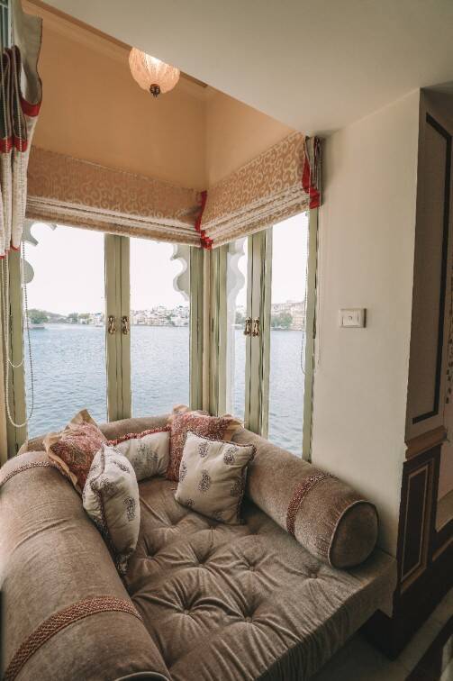 Historical One Bedroom Suite Lake View