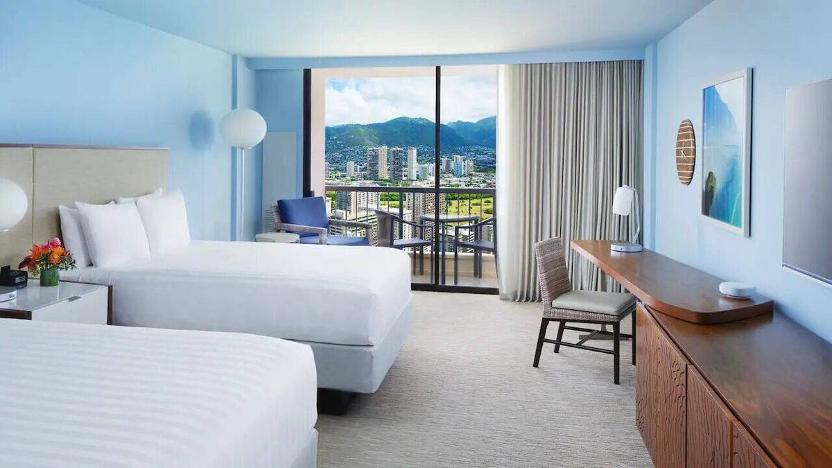 Two Queen Waikiki City View High Floor