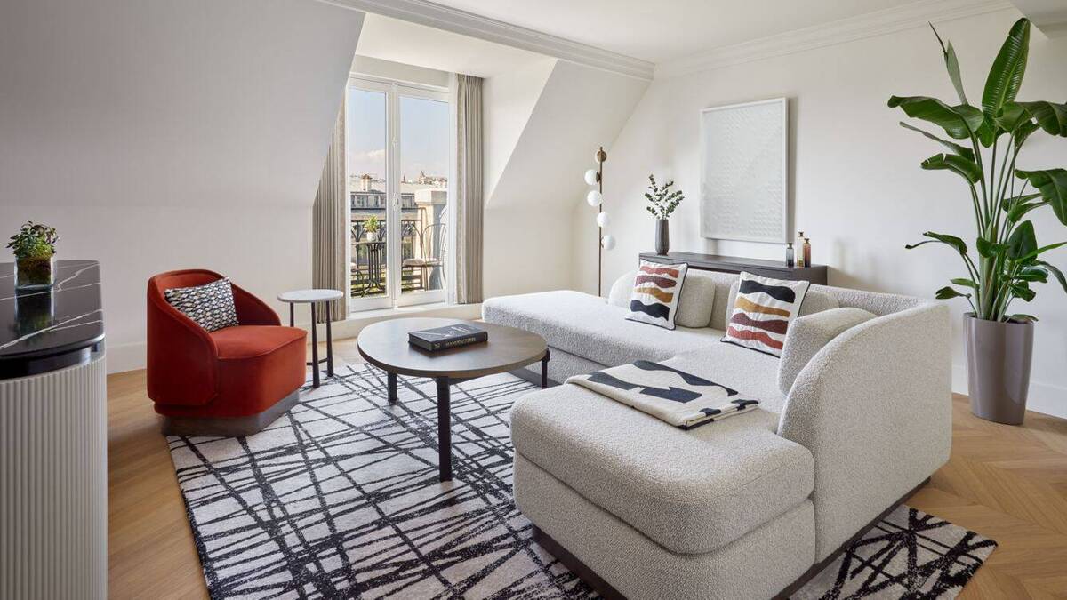Champs-elysees Signature Suite