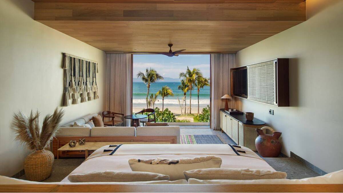 W SUITE, OCEANFRONT