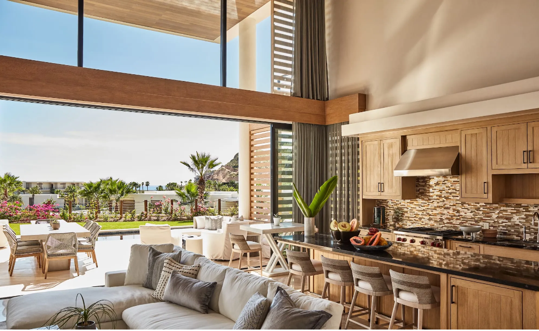 Three Bedroom Loft Villa With Pool