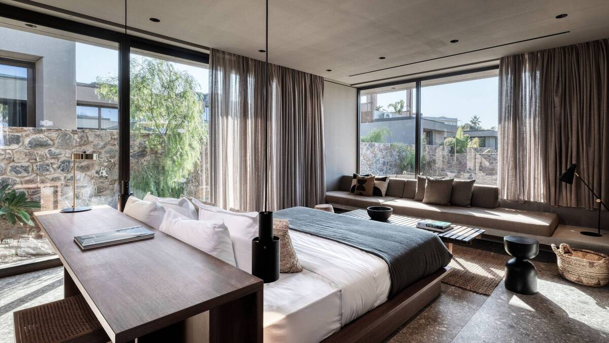Tropical Open Plan Suite 