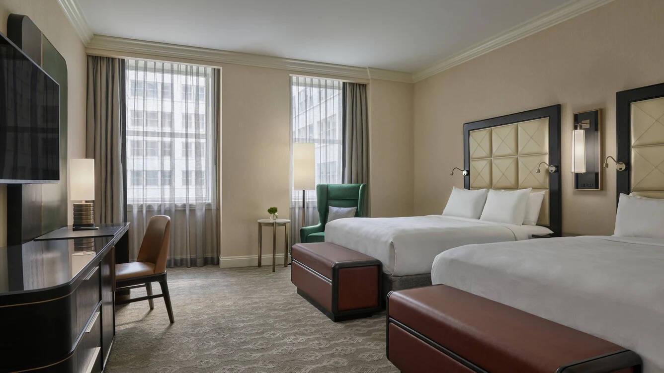 EXECUTIVE LEVEL GUEST ROOM TWO QUEEN