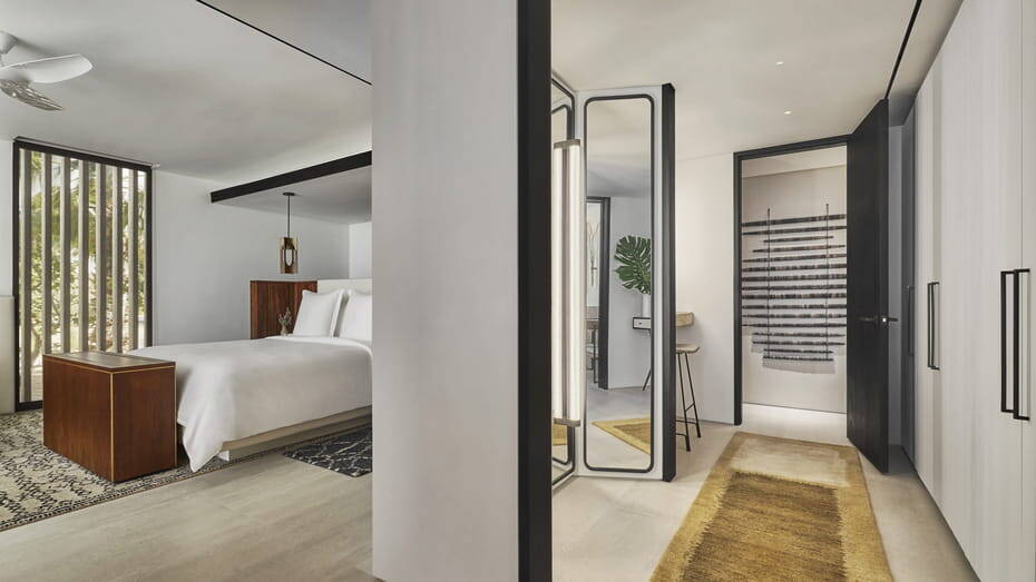 Partial Ocean Executive Suite With Plunge Pool