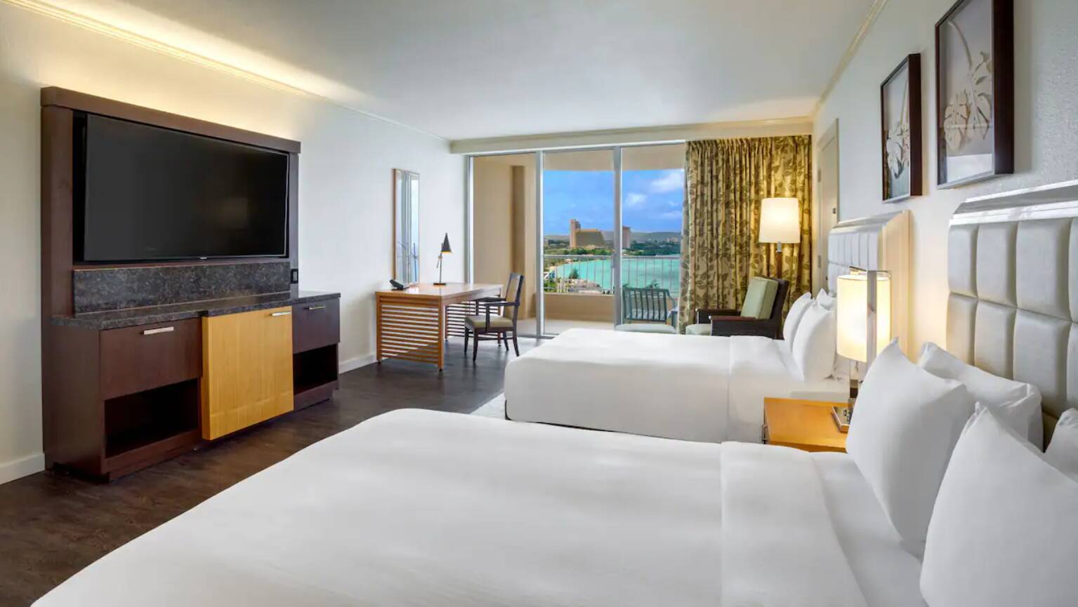 Ocean Front Deluxe Two Twin Bed Room