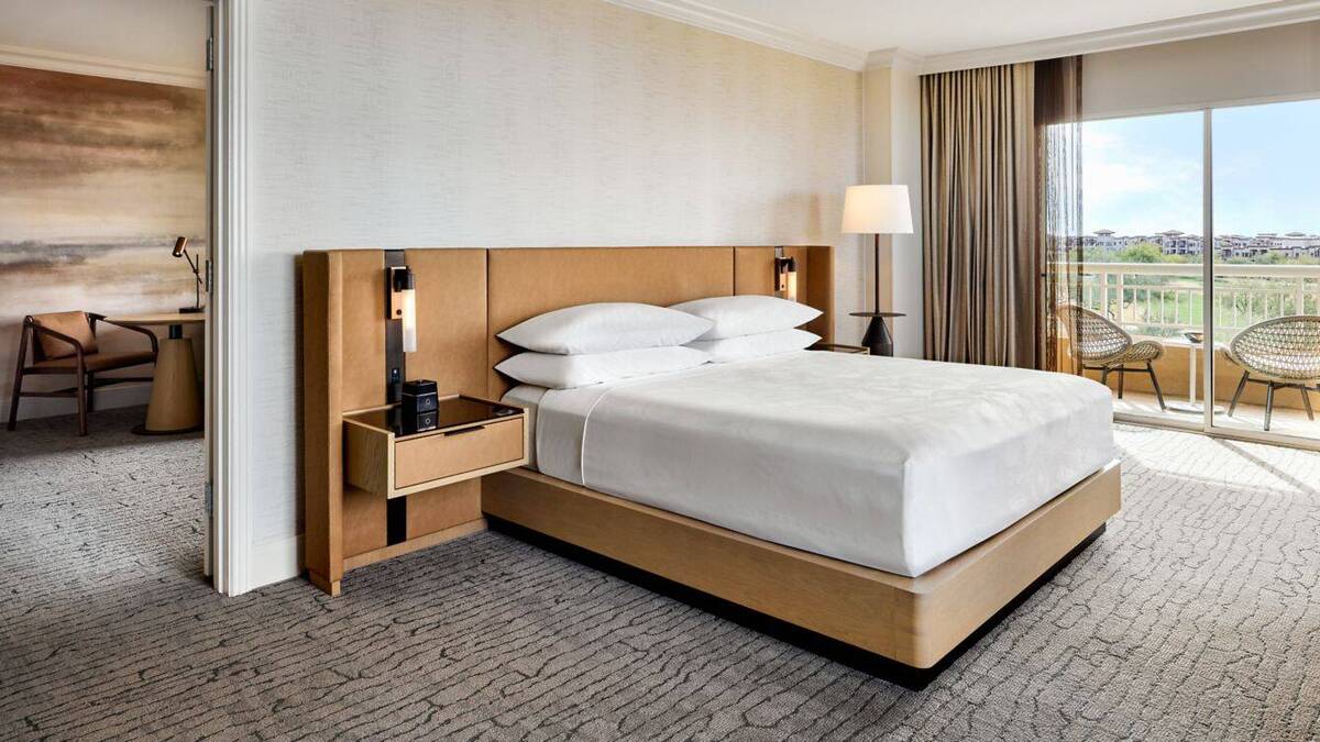One Bedroom Suite King Sofa Bed Balcony