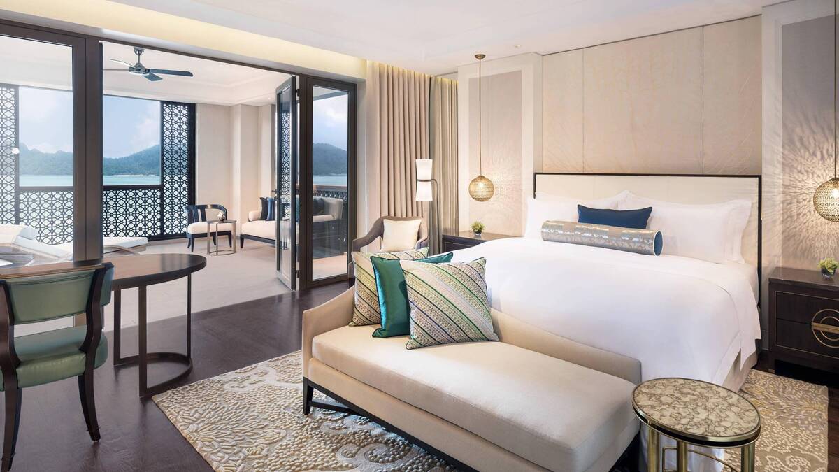 Guest room King Andaman Sea view