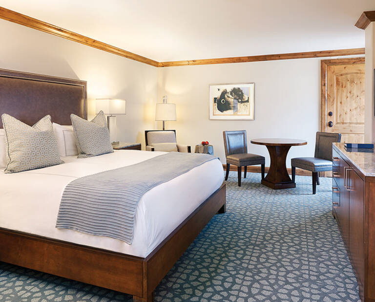 Luxury Interior Room - One King