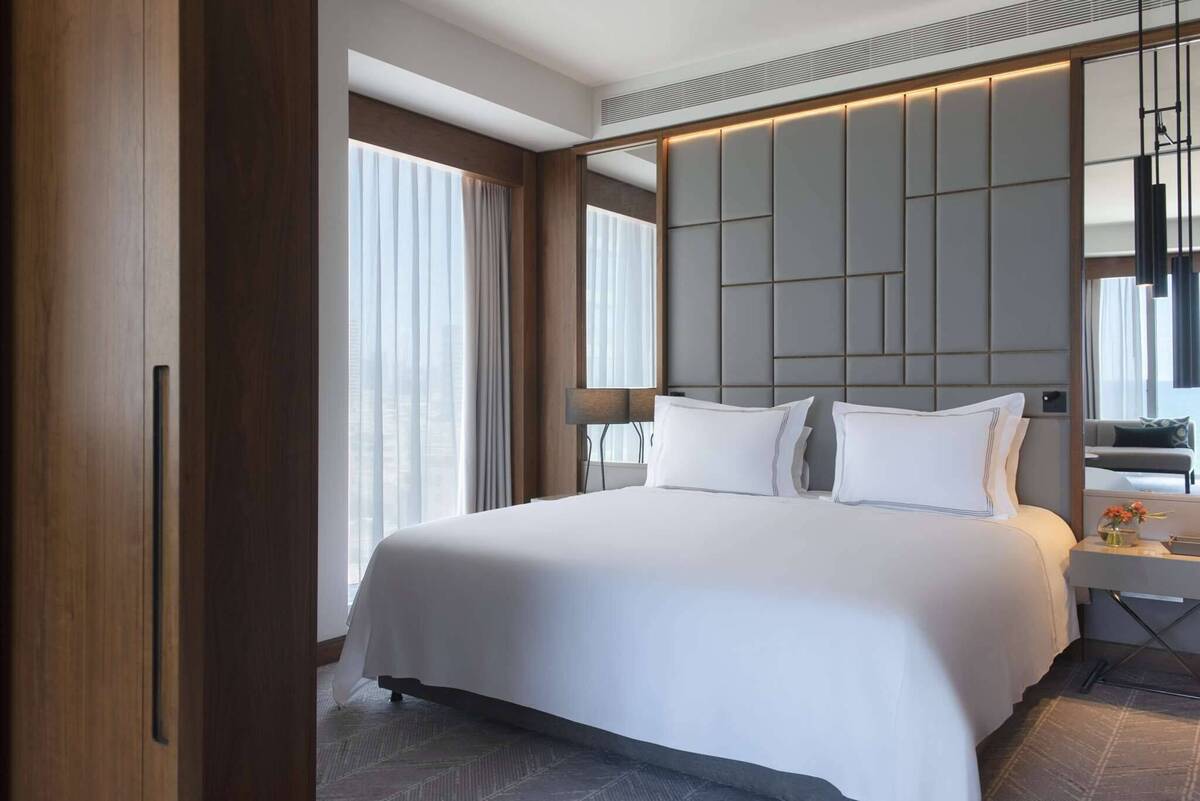 Grand City Horizon Lounge Room