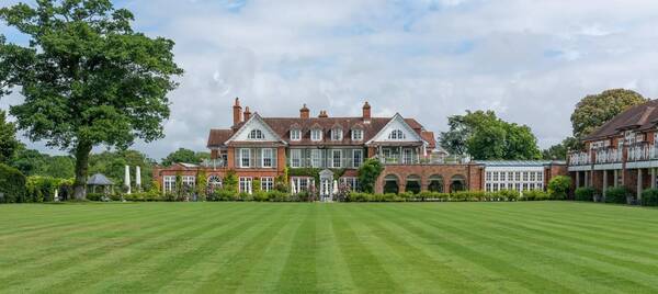  Chewton Glen