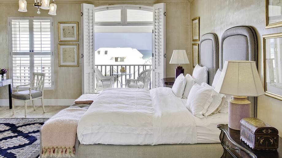 LUXURY ROOM