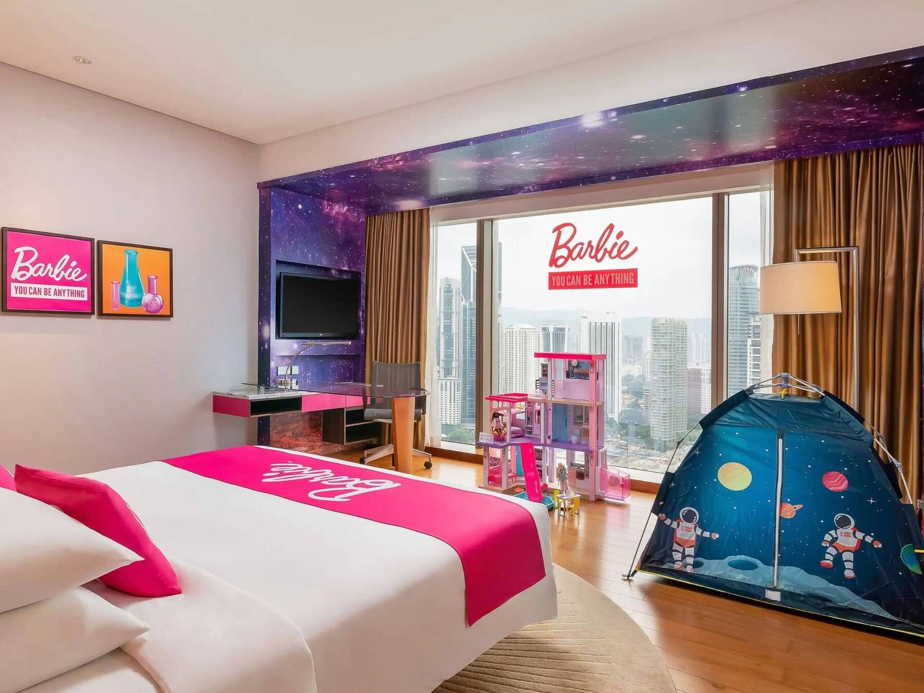 Barbie Room 