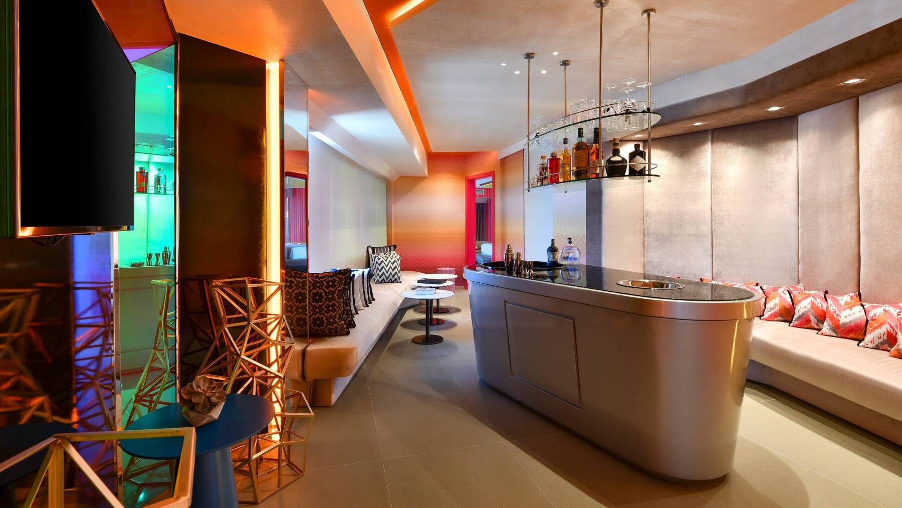EWOW SUITE