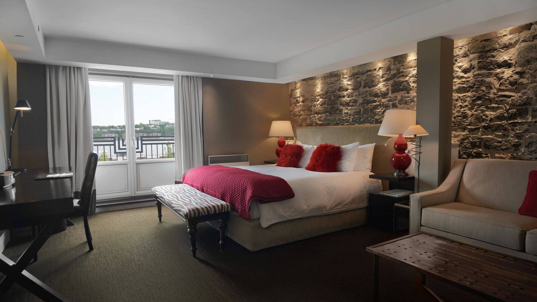 Luxe River View King Room