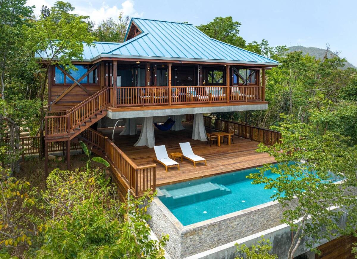 CLIFFTOP ZABUCO ONE BEDROOM VILLA