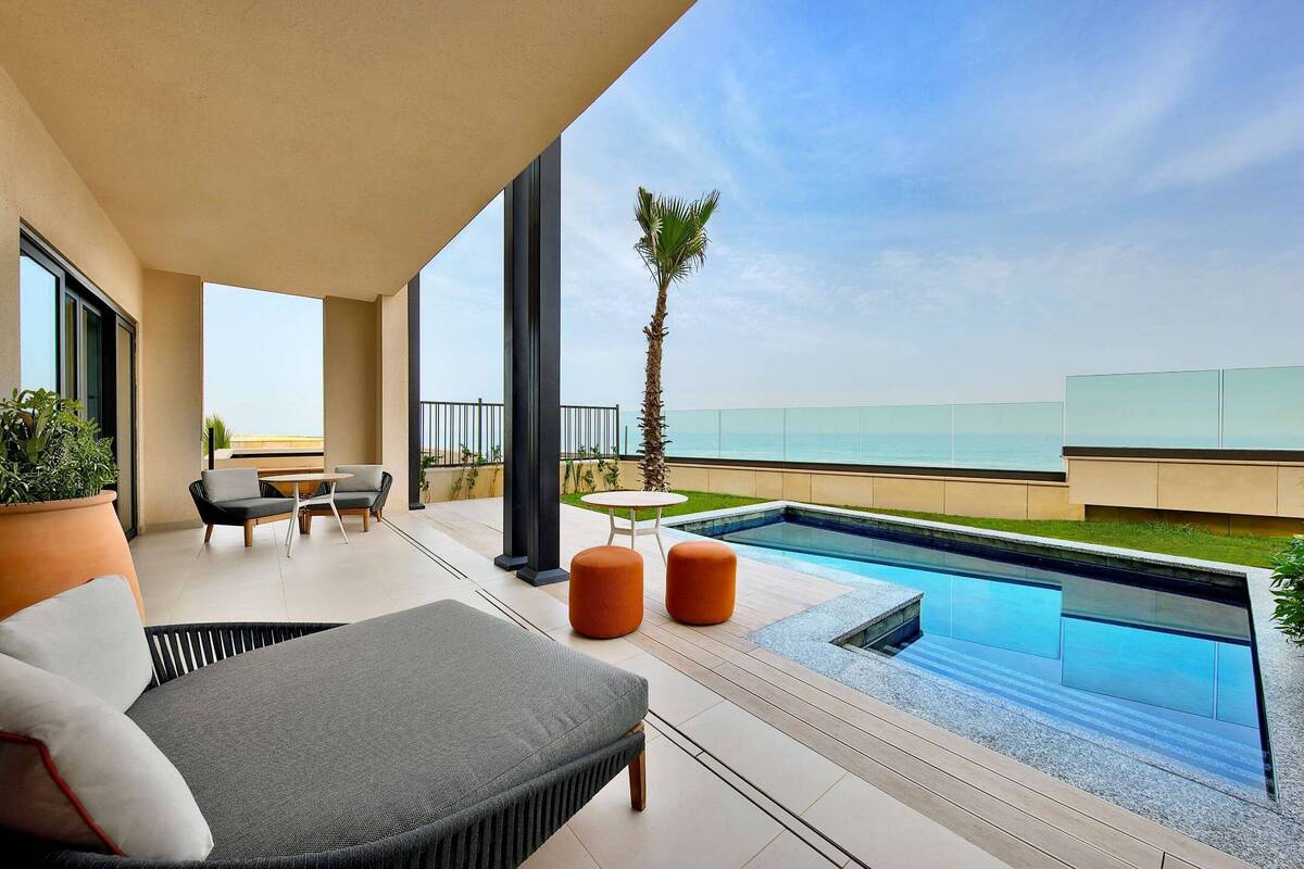 KING JUNIOR SUITE WITH PRIVATE POOL - OCEAN VIEW