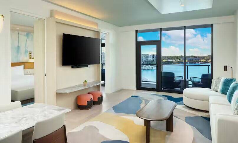Lagoon Vw king Suite Mobility Access Shower