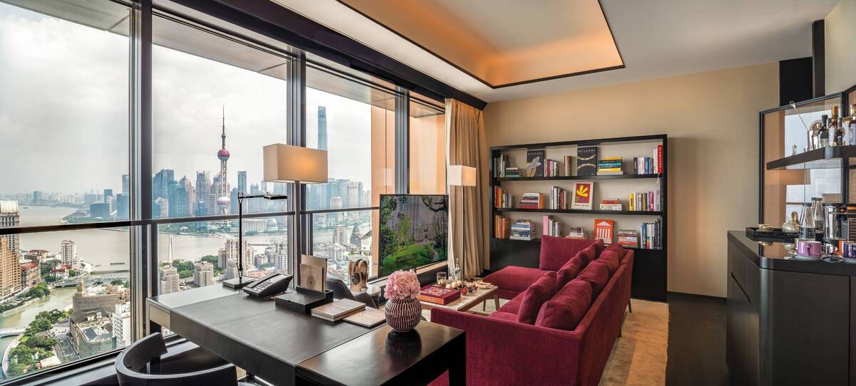 Superior City View Suite