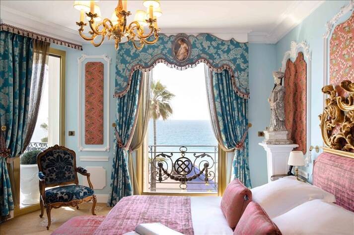 Deluxe Sea View Suite