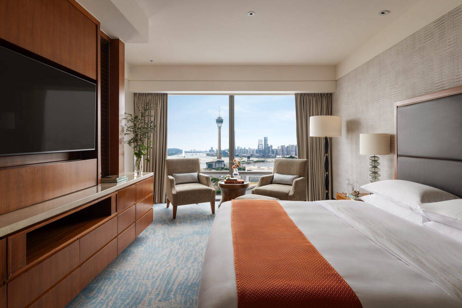 Deluxe Lake View Room
