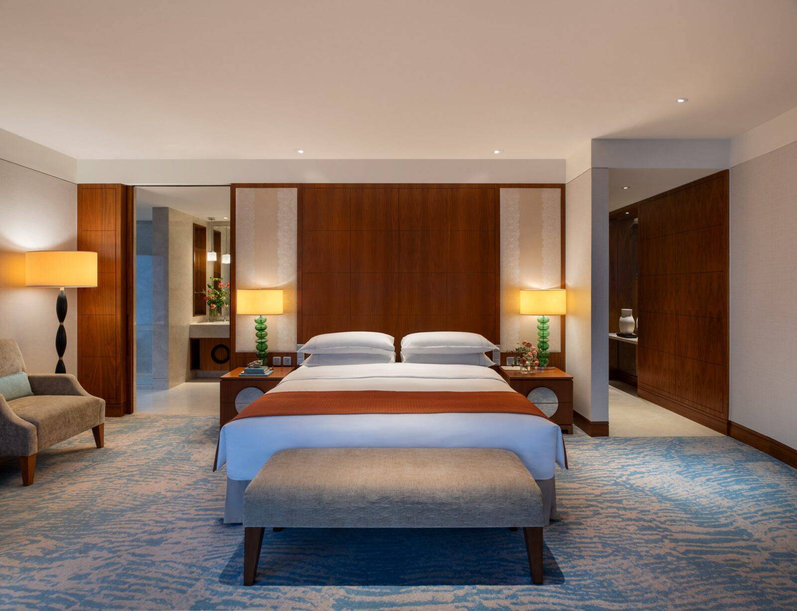Premier View Room