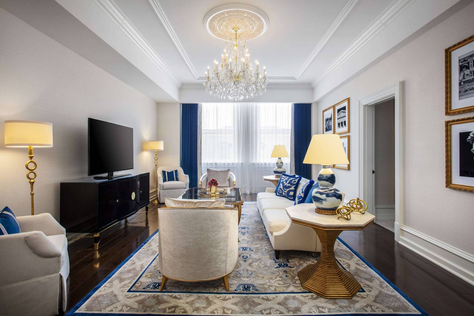 Pennsylvania Avenue One Bedroom Suite 