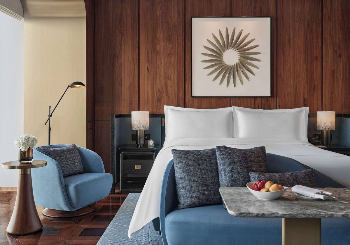 KING DELUXE ROOM
