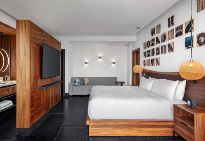Ceiba Governors Suite 1 King Bedroom