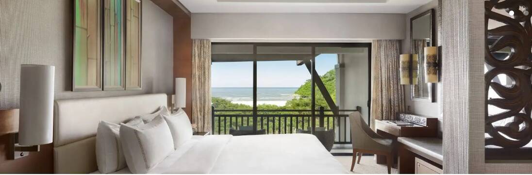 Ocean Wing Executive Suite