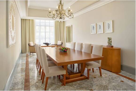 The Saasil King Suite