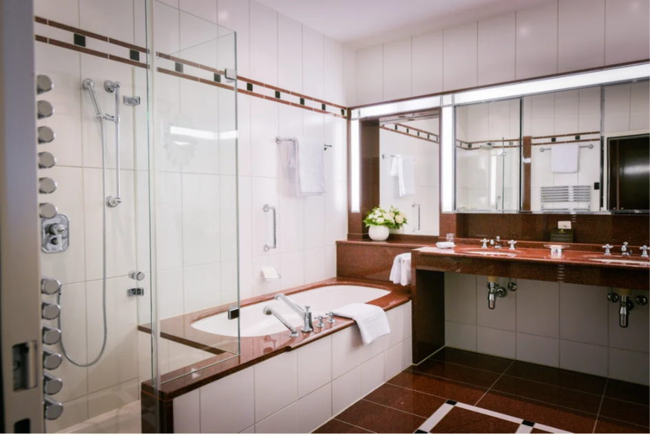 Retreat Loggia Suite