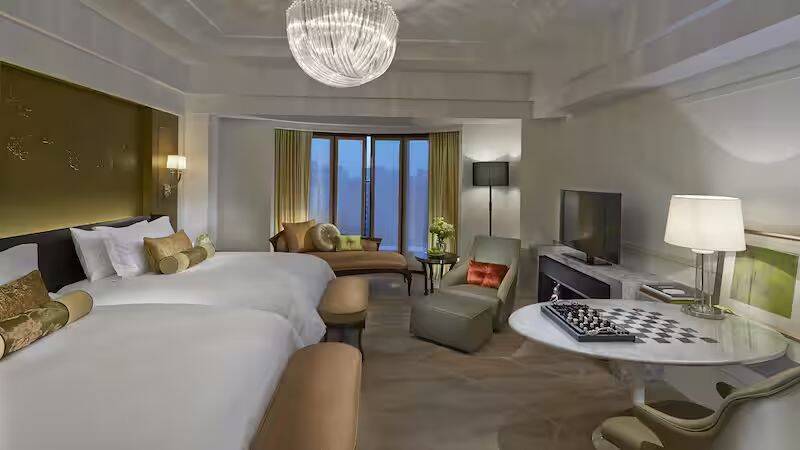 Club Deluxe Room King