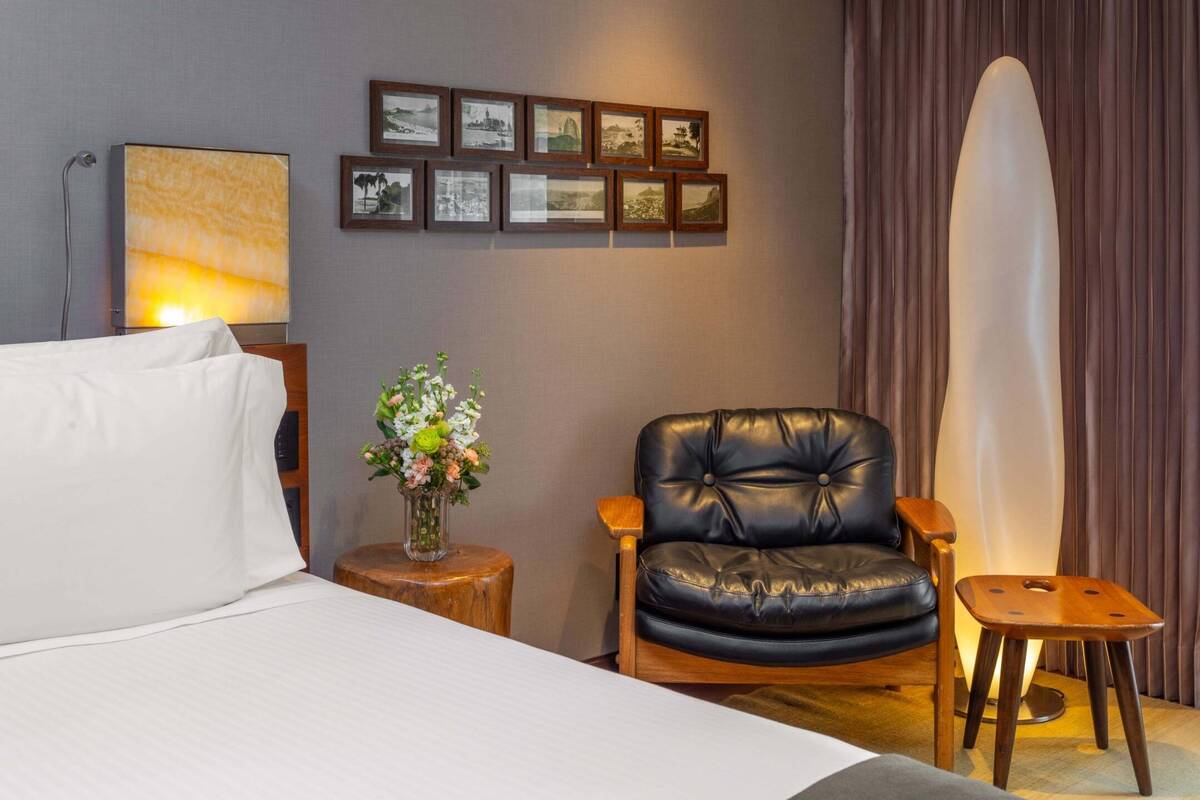 SUPERIOR COURTYARD VIEW ROOM TWO SINGLE BEDS