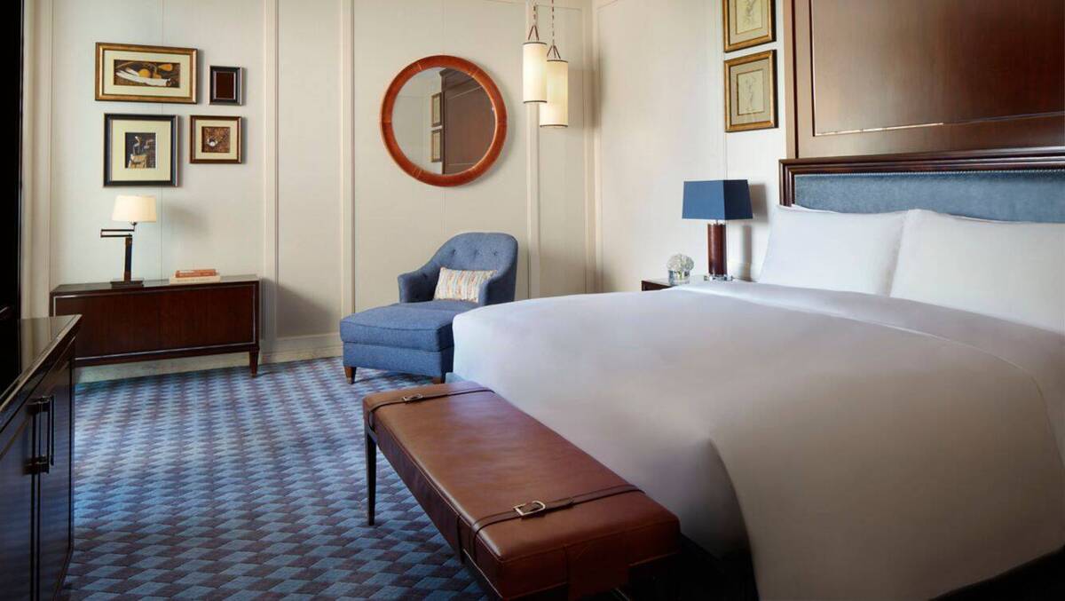 Deluxe King Garden View Room