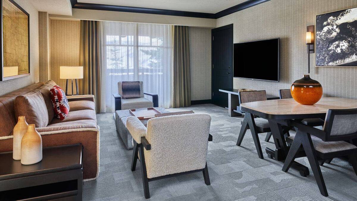 One Bedroom Residential Suite - Mountain View