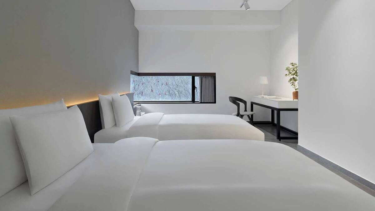 Commune Suite Twin