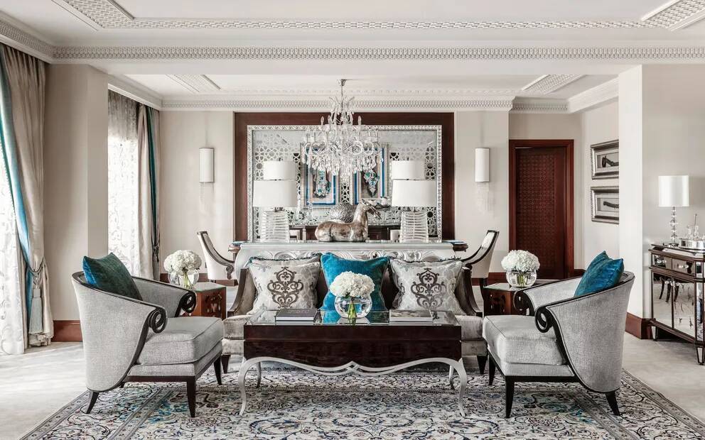 Palace Royal Suite