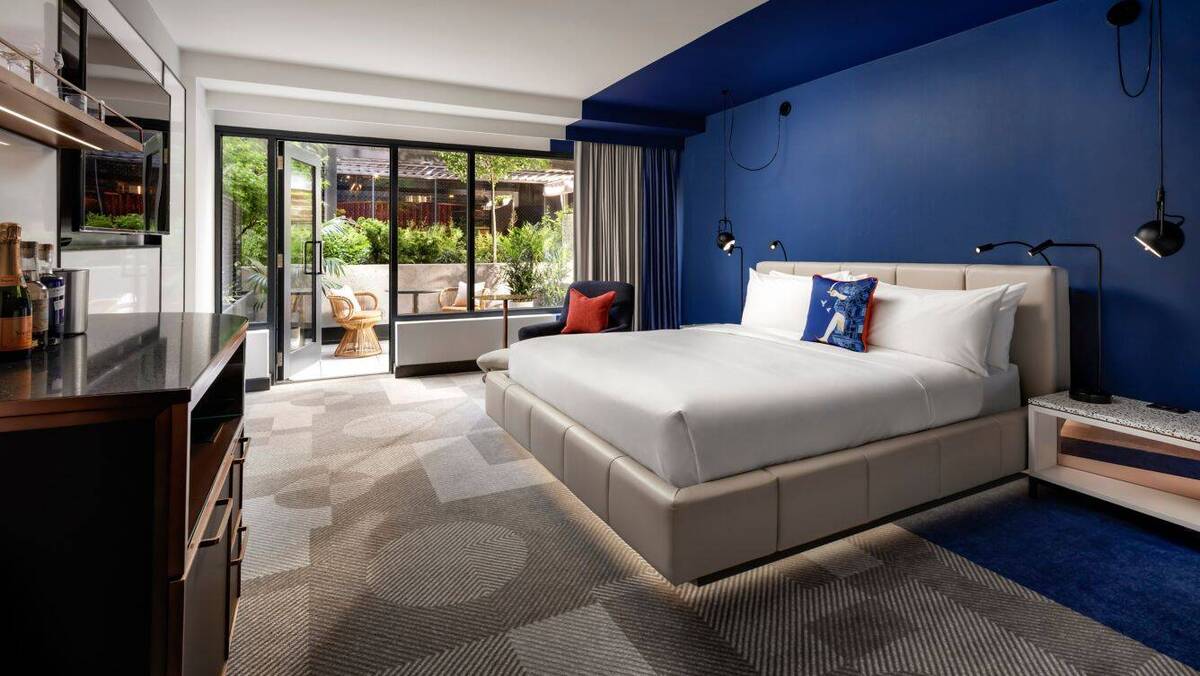 Premier Terrace King Room