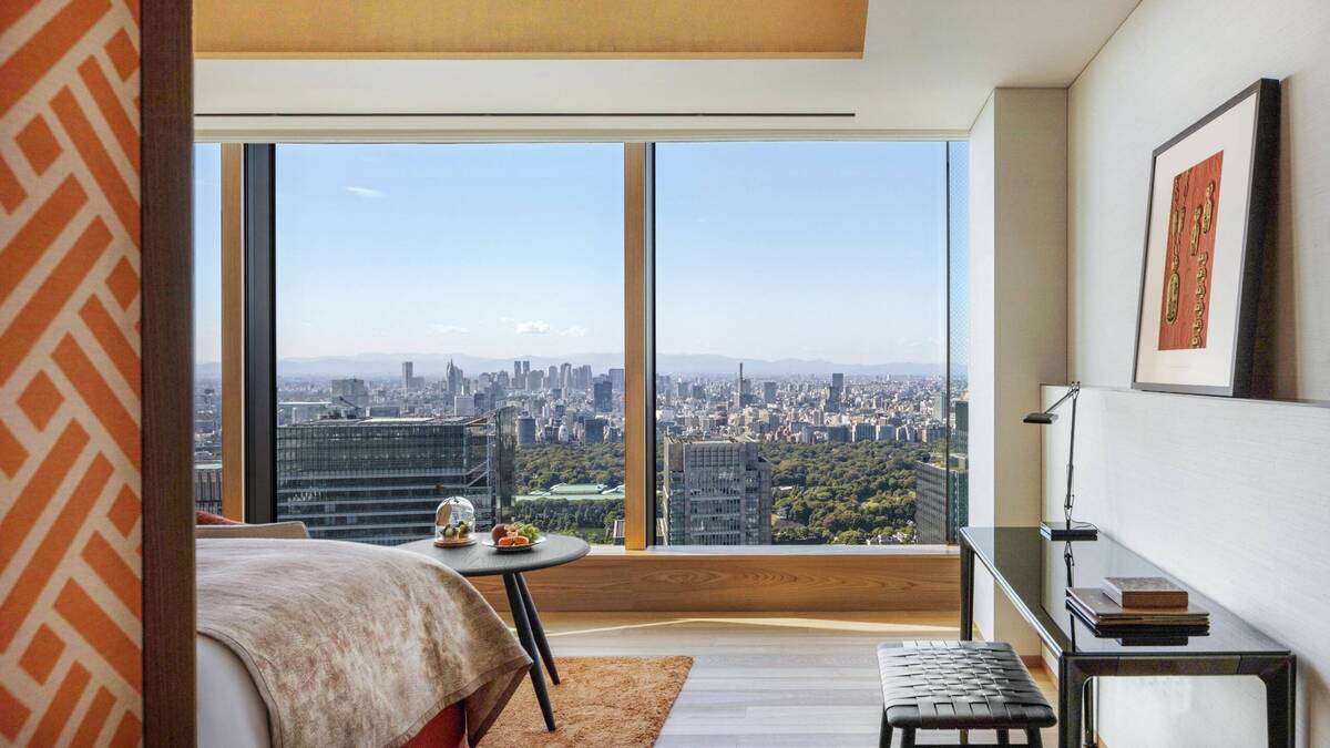 PREMIUM KING GARDEN VIEW ROOM
