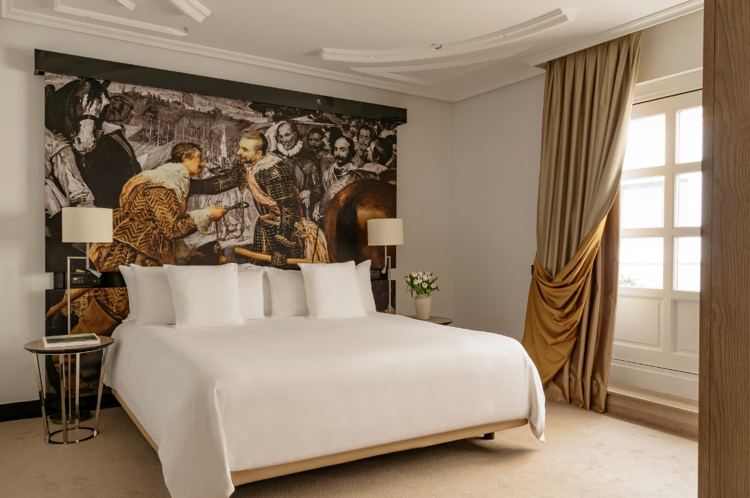 Penthouse Suite RedLevel