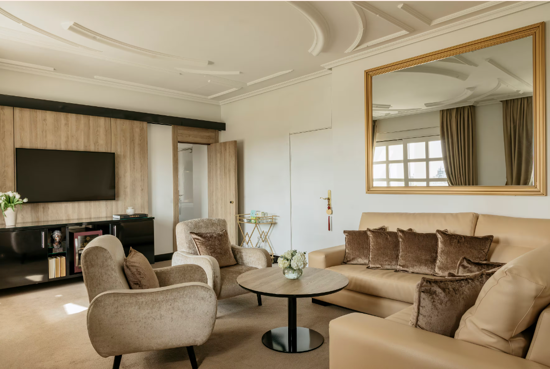Presidential Penthouse Suite RedLevel