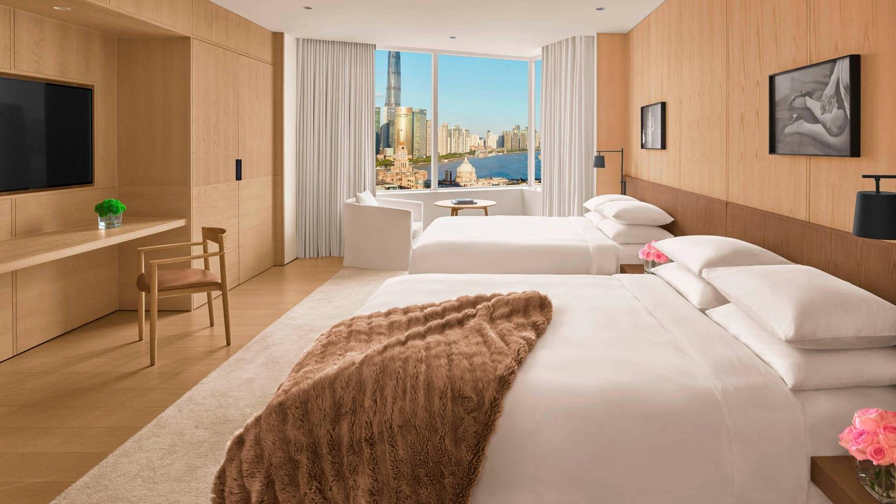 Two Double Beds Pearl Tower View Room