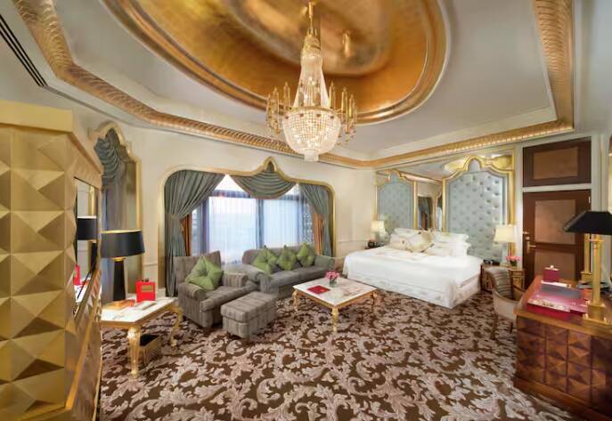 Qasr King Room