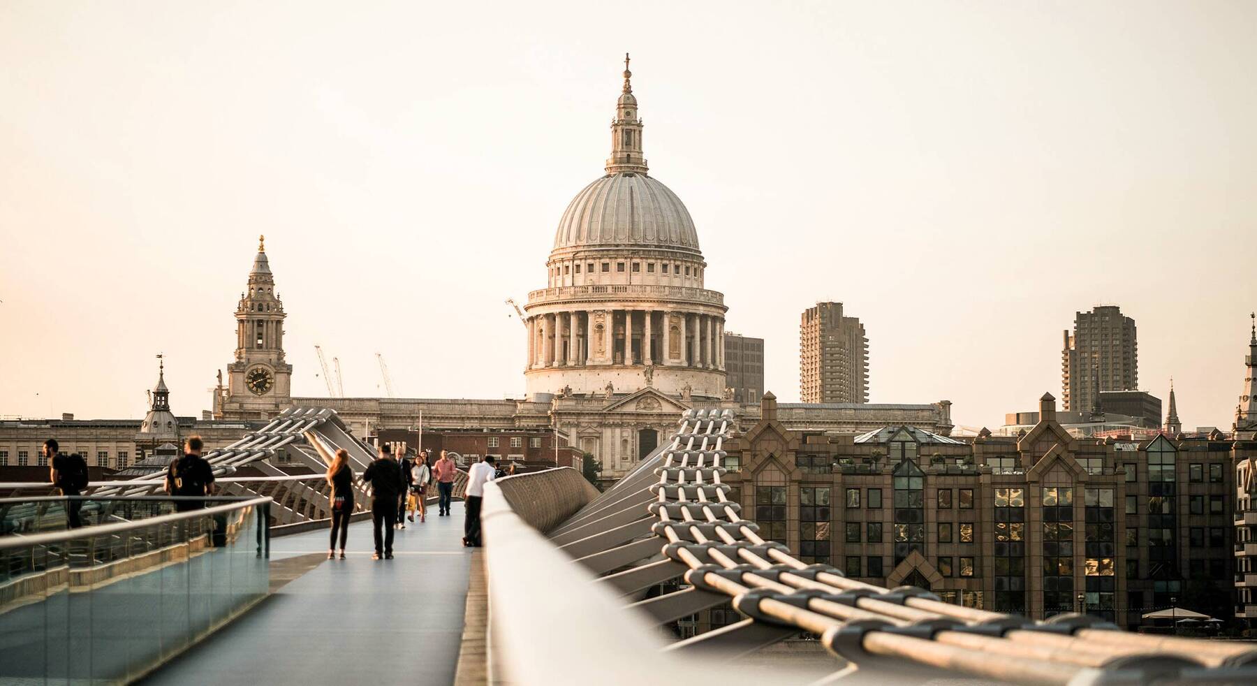 An Autumn Architecture Walk through London