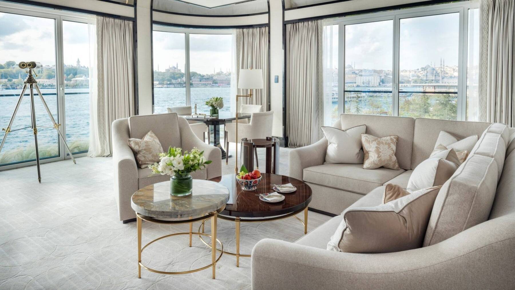 Premier Bosphorus Suite with Balcony King