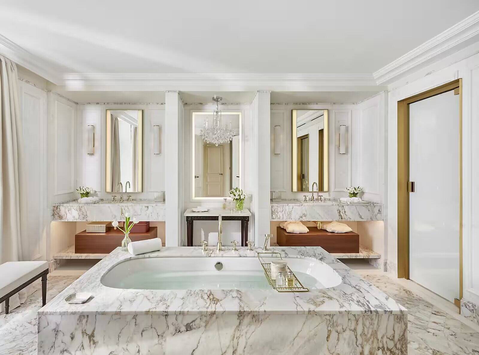  Presidential Suite 
