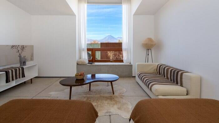 Poniente Room