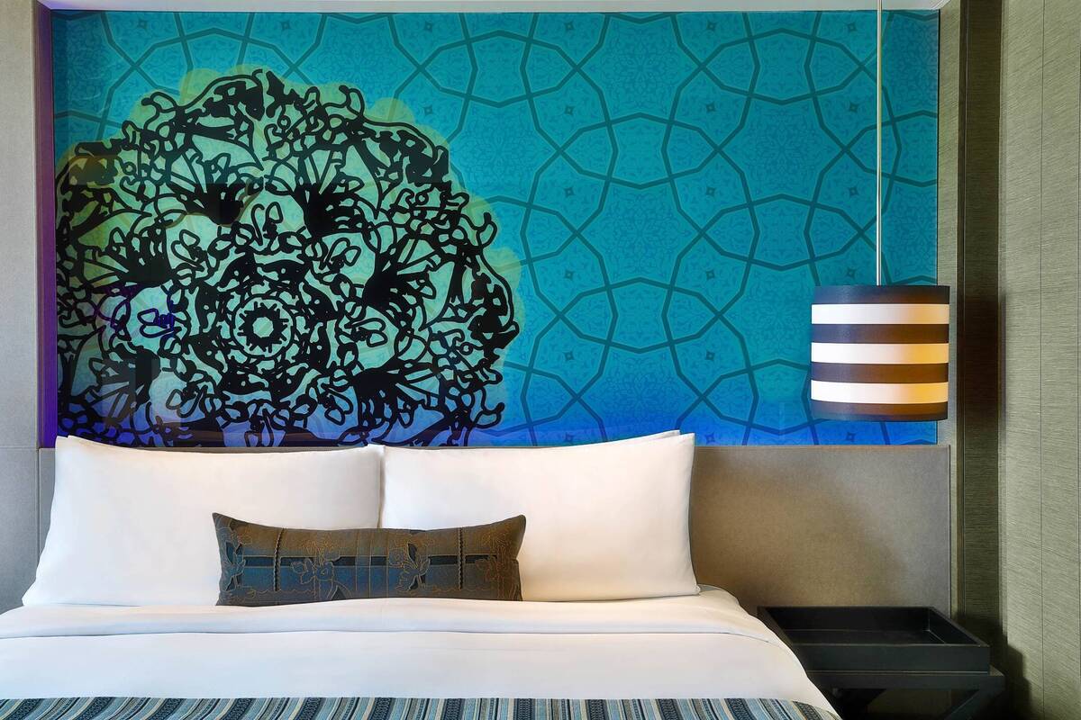 Cozy Room  King/ Partial Sea View Balcony