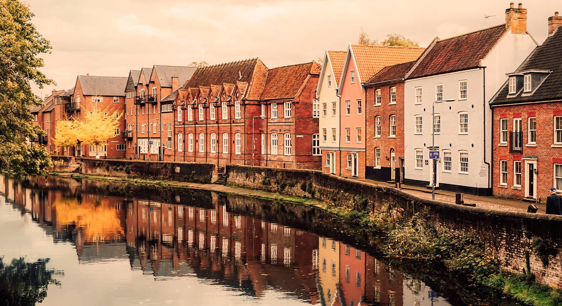 An Autumn Walk in Norwich, England