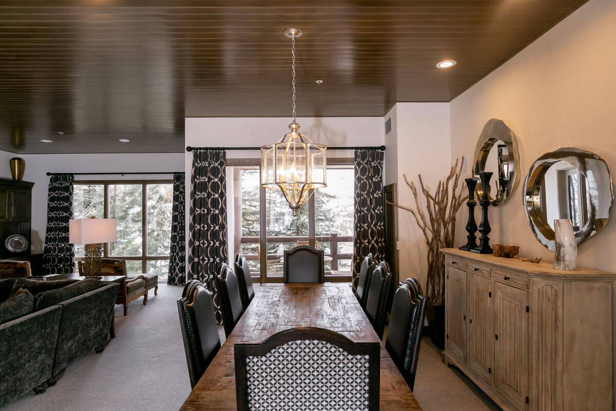 Premium Luxury Three Bedroom Loft with Hot Tub